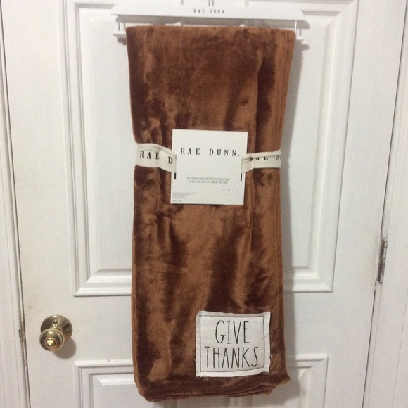 Rae Dunn Other - Rae Dunn GIVE THANKS Plush Throw